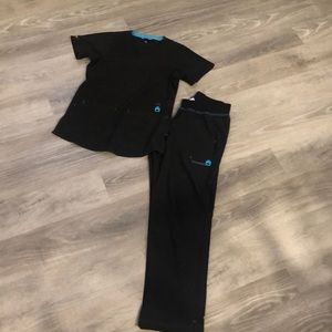 Black Carhartt Scrubs